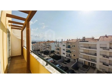 Arrendamento de apartamento T3 na Ericeira Norte