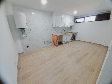 Arrendamento de apartamento T2 na Avenida Curry Cabral