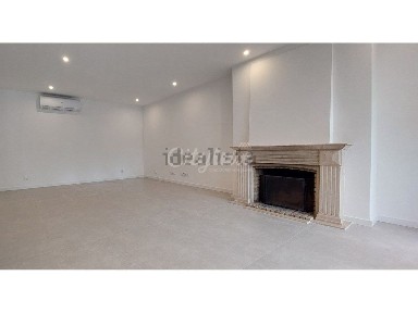 Arrendamento de apartamento T2 no Bairro do Rosário