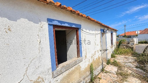 Moradia independente à venda na Avenida Nossa Senhora da Esperança, 173