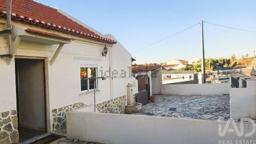 Moradia independente à venda em Lamas e Cercal