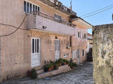 Casa ou moradia à venda na Rua Eça de Queirós s/n
