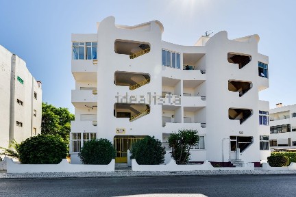 Apartamento T1 à venda na Rua Alves Redol, 241