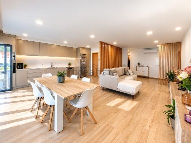 Apartamento T2 à venda em R. do Choupal, 2