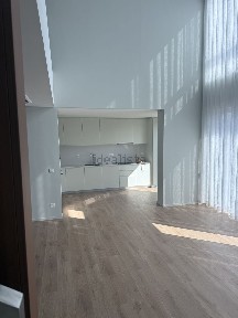 Arrendamento de duplex na Rua da Qt.ª das Romeiras