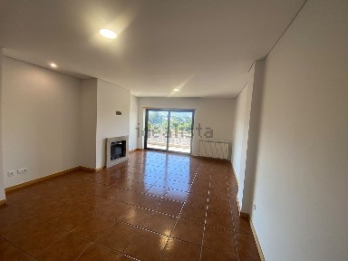 Arrendamento de apartamento T2 em Mateus