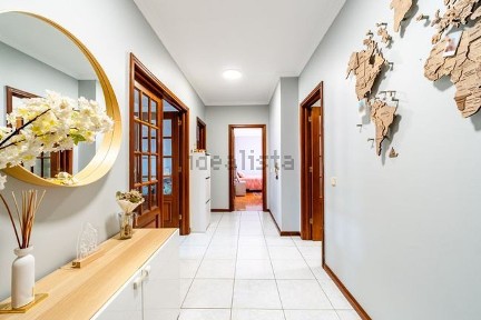 Apartamento T3 à venda na Rua José Monteiro de Castro Portugal, 2261
