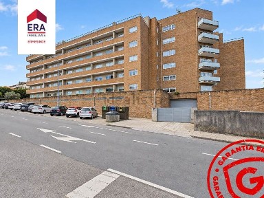 Apartamento T3 à venda na Avenida José Joaquim Ribeiro Teles s/n