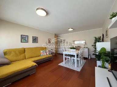 Apartamento T2 à venda na Rua José Gomes Ferreira, 141