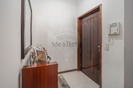 Apartamento T1 à venda na Rua Pedro Álvares Cabral
