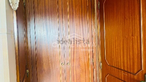 Apartamento T2 à venda na Rua Outeiro, 74