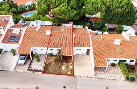 Moradia geminada à venda em Marina de Albufeira - Cerro da Piedade