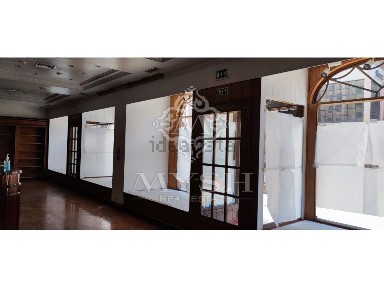Arrendamento de espaço comercial na Rua Carlos Alberto da Mota Pinto, 7