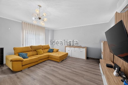 Arrendamento de apartamento T3 na Avenida São Jorge da Mina, 9 a