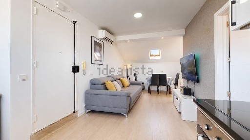 Apartamento T2 à venda no Calçada da Ajuda