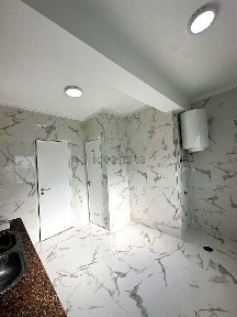 Apartamento T2 à venda na Avenida Padre Bartolomeu de Gusmão