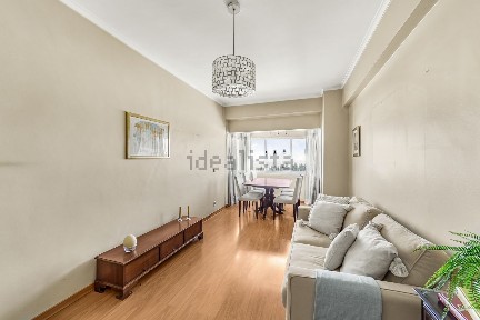 Apartamento T3 à venda na Rua João Ortigão Ramos