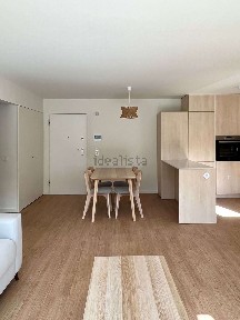 Arrendamento de apartamento T2 na Rua de Costa Cabral, 1786
