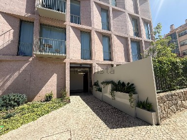 Arrendamento de apartamento T3 na Avenida 25 de Abril