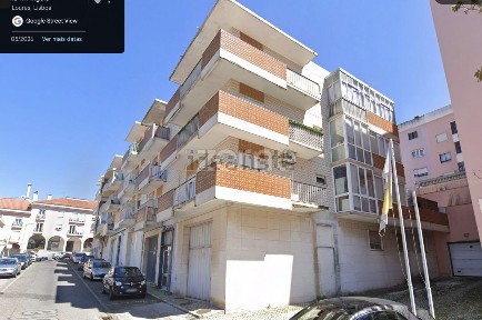 Apartamento T2 à venda na Rua Angola, 2