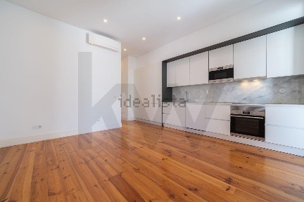 Apartamento T2 à venda na Rua da Senhora da Glória s/n