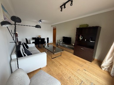 Apartamento T2 à venda na Avenida Dom João II