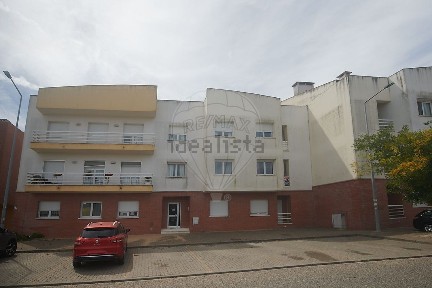 Apartamento T3 à venda em Campelos e Outeiro da Cabeça