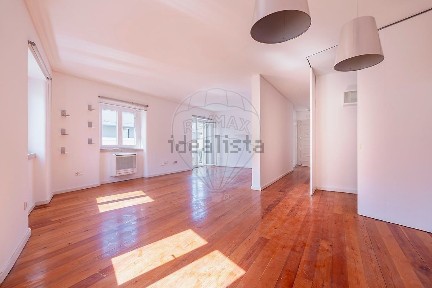 Apartamento T2 à venda na Travessa da Conceição à Lapa