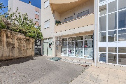 Espaço comercial à venda em Lamego