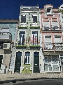 Apartamento T2 à venda na Rua Fontaínhas, 28