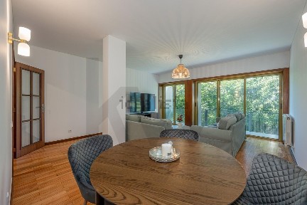Apartamento T2 à venda na Rua Oneca Mendes s/n