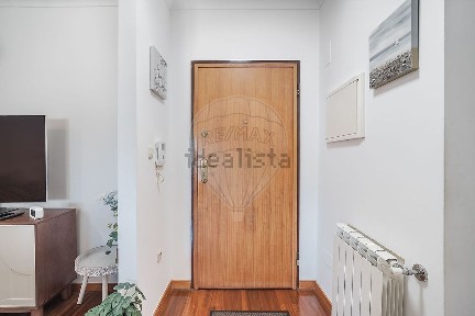 Apartamento T2 à venda na Rua Vale do Coronado
