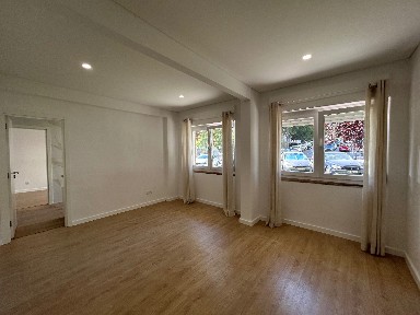 Apartamento T2 renovado Lisboa