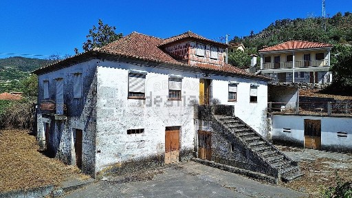 Quinta à venda na Rua de Santa Eufémia