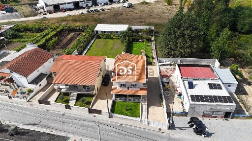 Moradia independente à venda em Penafiel