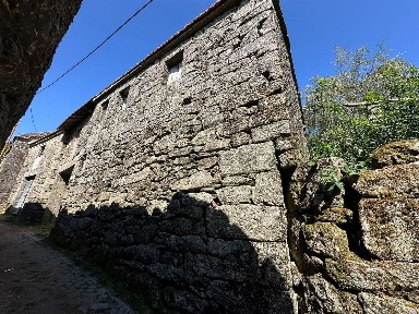 Moradia independente à venda em Em1158, 101