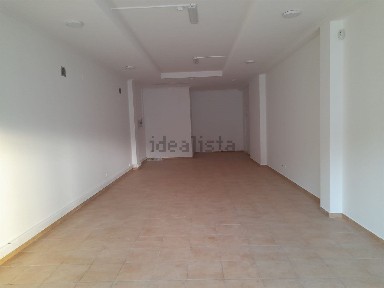 Arrendamento de espaço comercial na Estrada Eiras