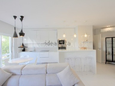 Arrendamento de apartamento T2 na Rua Olivério Serpa