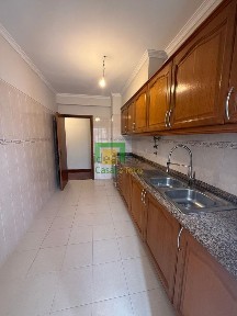 Apartamento T3 à venda em Santo António