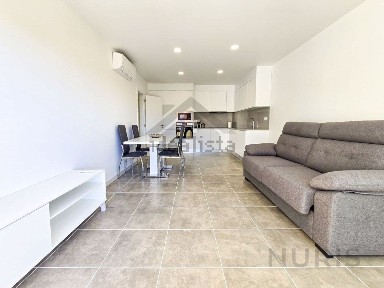 Arrendamento de apartamento T1 no Beco dos Três Castelos, 9