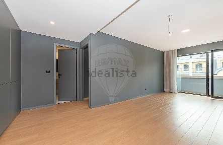 Arrendamento de apartamento T1 na Avenida Duque de Ávila