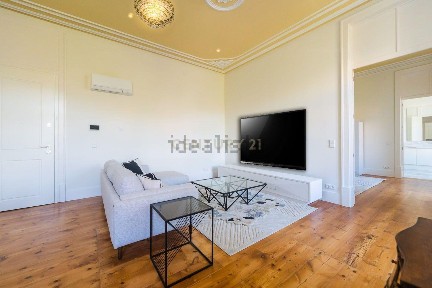 Arrendamento de apartamento T1 no Largo Santos, 14