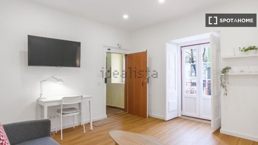 Arrendamento de apartamento T1 no Largo Santo Antoninho
