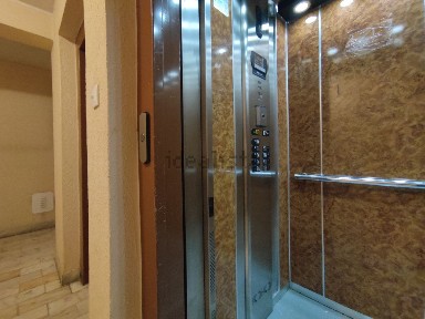 Arrendamento de apartamento T3 na Rua Cidade de Portimão, 27