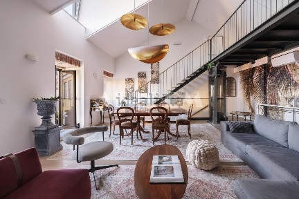 Casa ou moradia à venda na Avenida Marginal