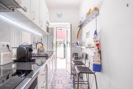 Arrendamento de apartamento T3 na Rua da Quinta do Jacinto