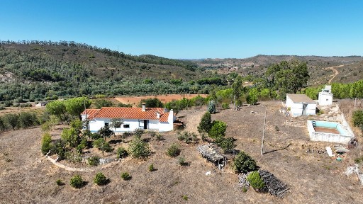 Quinta à venda em Tisnadinha s/n
