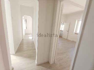 Apartamento T2 à venda na Santa Engrácia