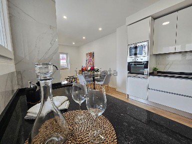 Apartamento T3 à venda na Rua Doutor Rafael Duque
