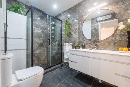 Apartamento T2 à venda na Avenida do Parque, 96